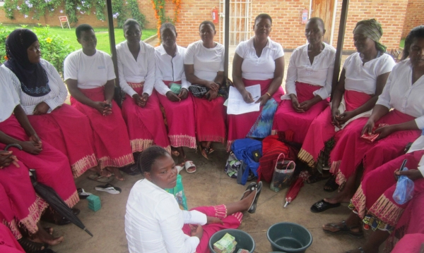 Malawi Women Combat Poverty with Village Banking Initiative